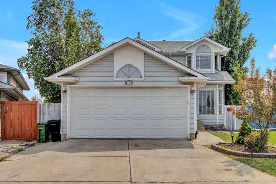 Kiniski Gardens Homes for Sale Dwight Streu, Edmonton REALTOR®